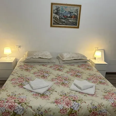 Casa Viorica אנקונה